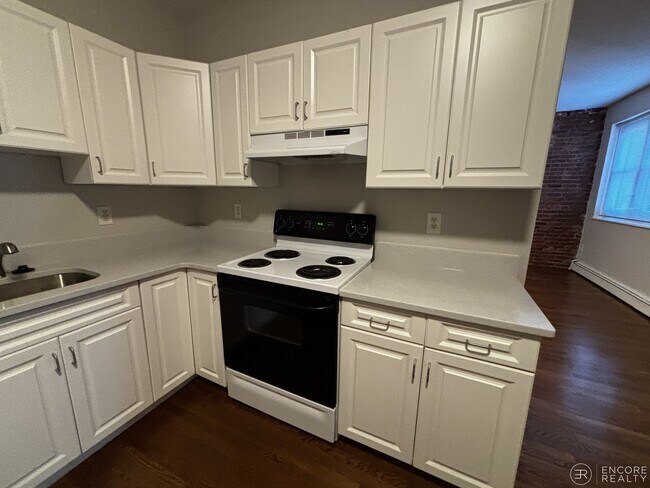 Photo - 15 Stearns Rd Unit 4