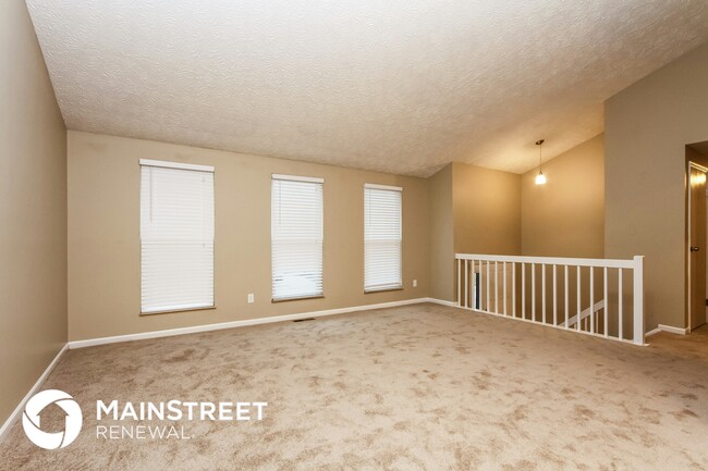 Photo - 5678 Colonist Cir