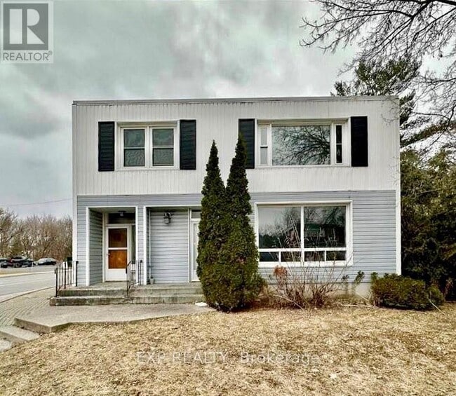 Photo - 1504 Stittsville Main St