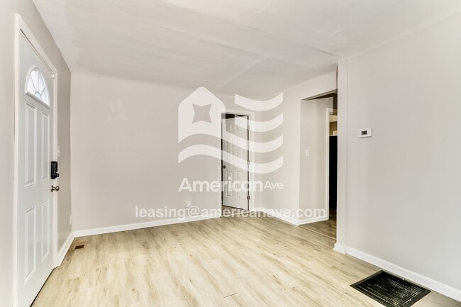 Photo - 2706 Algonquin Pkwy