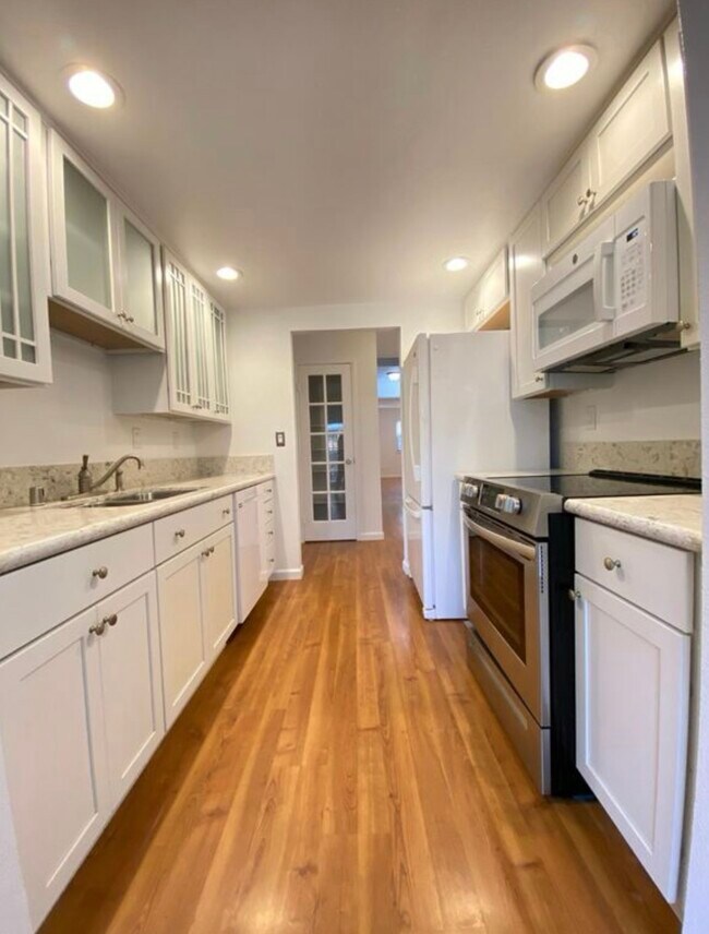 Photo - 2308 Filmore Ln