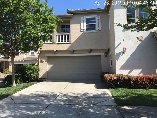 Photo - Westlake Winner... Walk to Parks & Schools 3 Bedroom 2.5 Baths