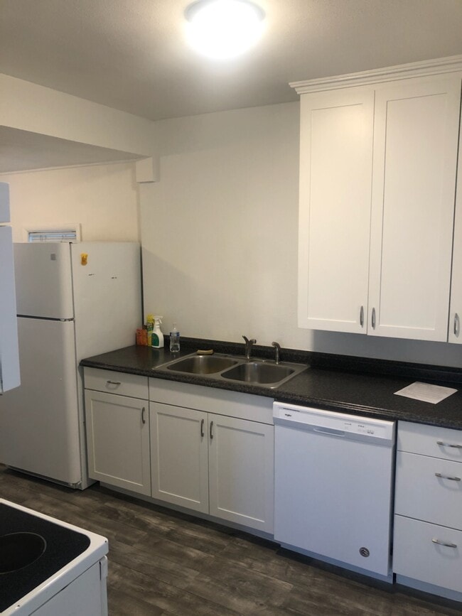 Photo - 1126 s 800 w