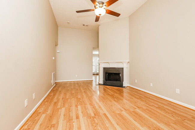 Photo - 820 Thomas Bay Ct