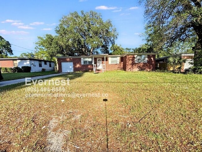 Photo - 2527 Blueberry Ln House