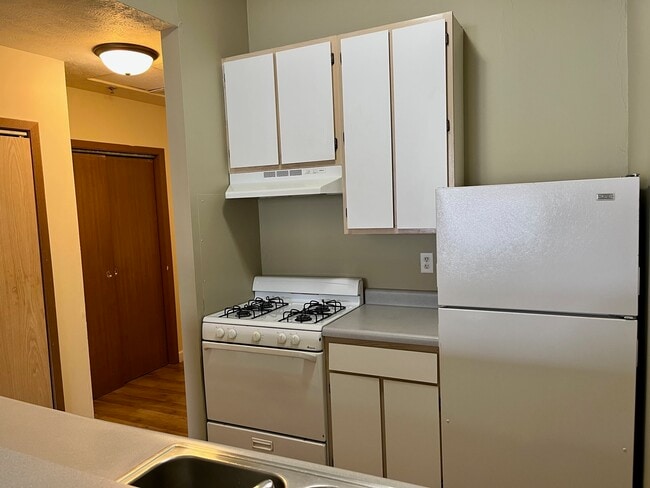 Photo - East Douglas Apartments