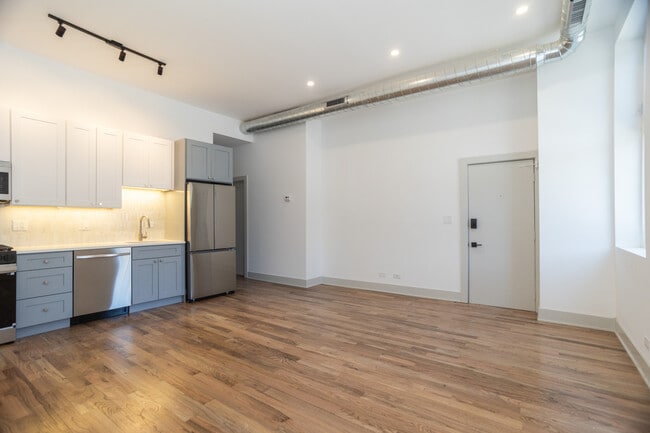 Photo - 2028 N Oakley Ave