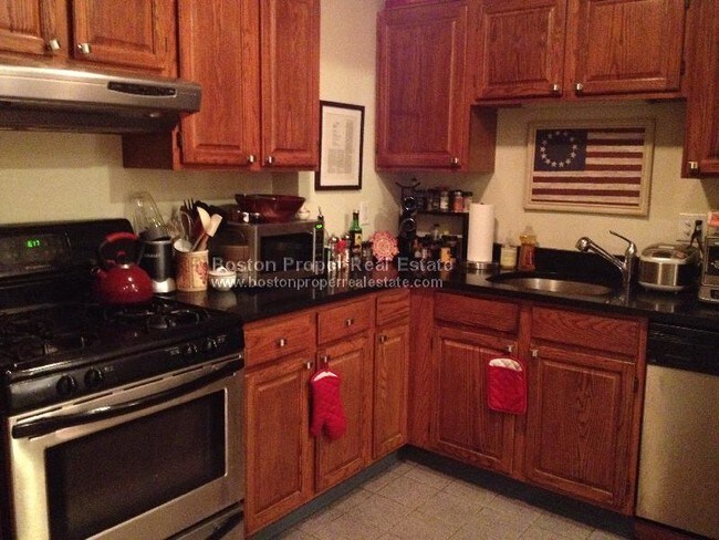 Photo - 480 Columbus Ave Unidad 3