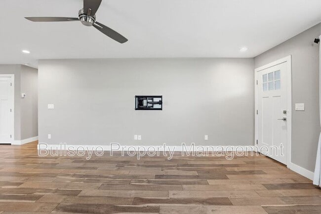 Photo - 5029 S 11th Pl