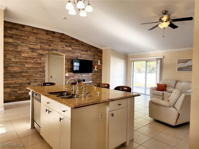 Photo - 101 NW 35th Pl