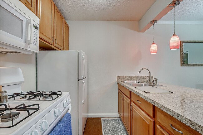 Photo - 4727 W Alabama St