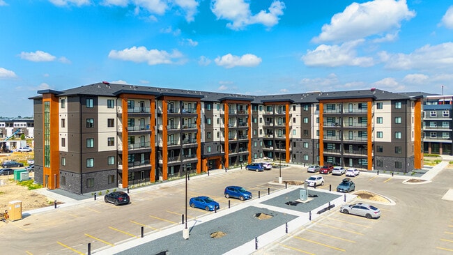 Building Photo - The Boardwalk