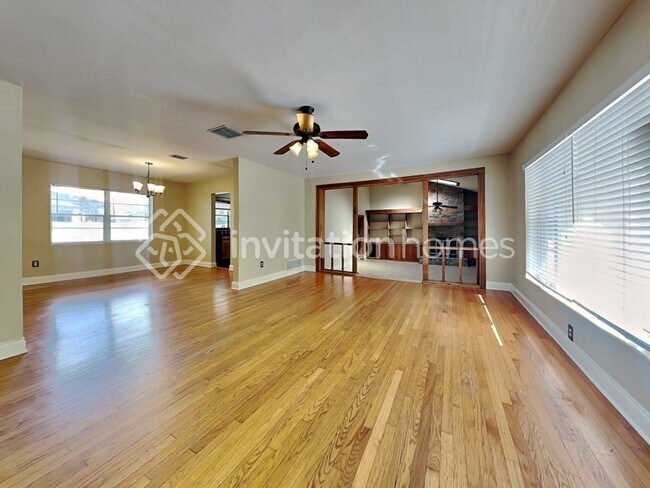 Photo - 2213 Brookshire Ave