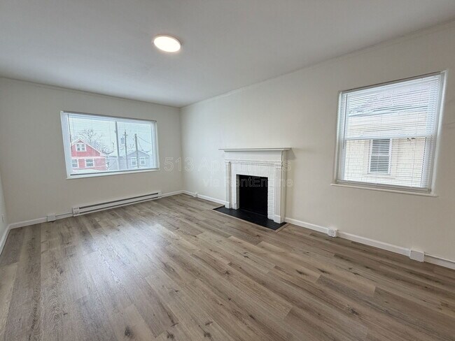 Photo - 1653 Jonathan Ave Unit 4