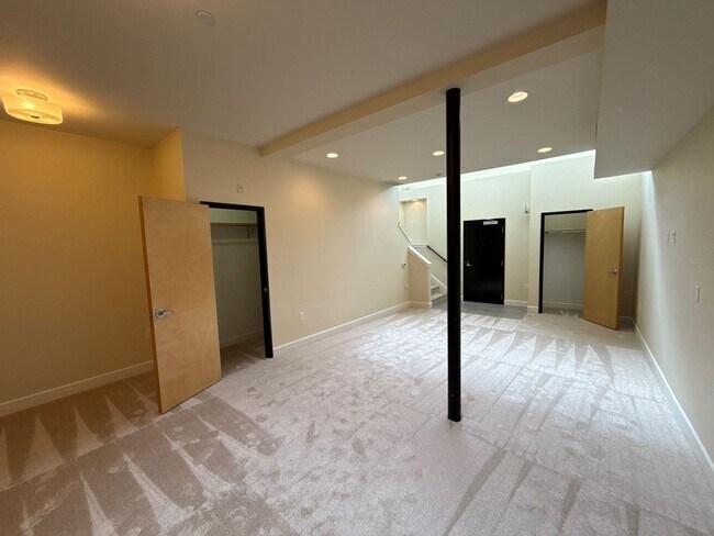 Photo - 160 Liberty St NE Unidad 305