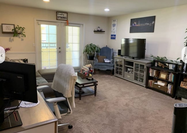 Photo - 5055 Collwood Blvd Unidad 211