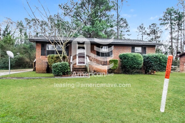 Building Photo - 708 Fair St