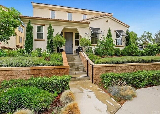 Photo - 194 Olive Ave