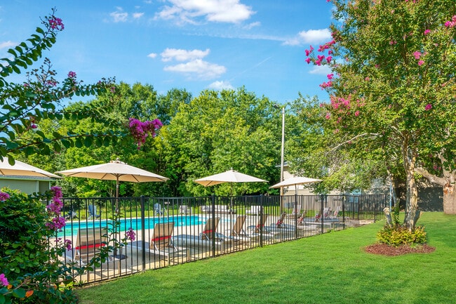 Photo - The Villas at 1825