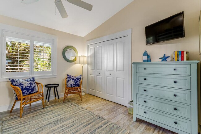 Photo - 744 N Shore Dr Unit SI ID1591483P