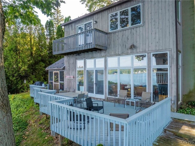 Photo - 1258 Greenfield Ln