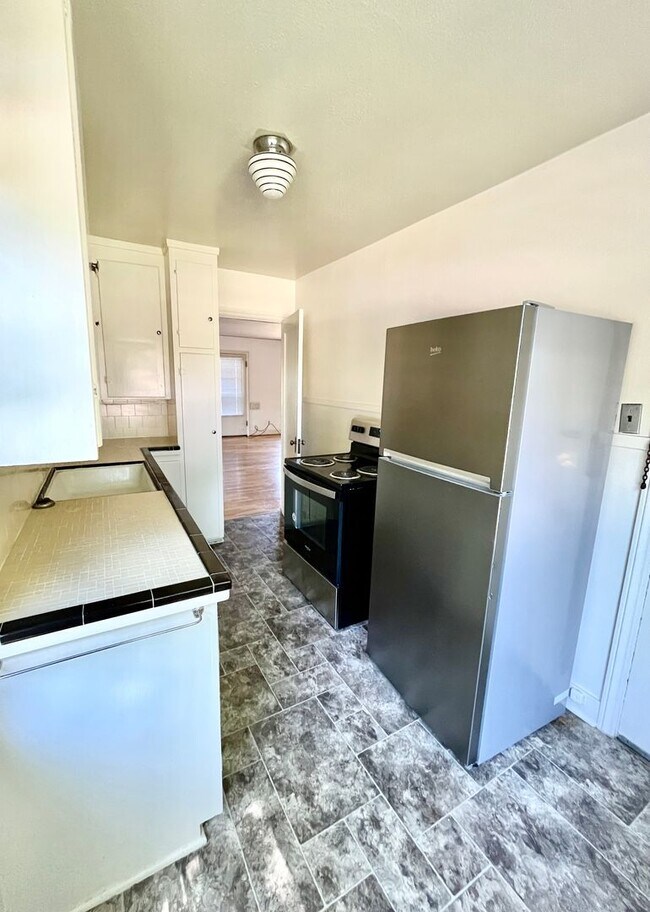 Photo - A good connection makes all the difference Unit 1085