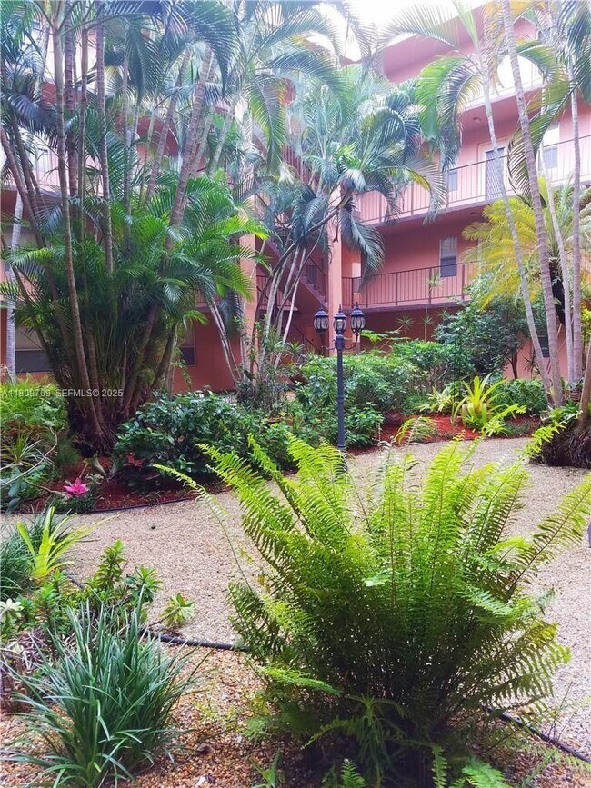 Photo - 2861 Somerset Dr Unidad 107