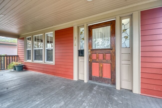 Photo - In the heart of Downtown Vancovuer