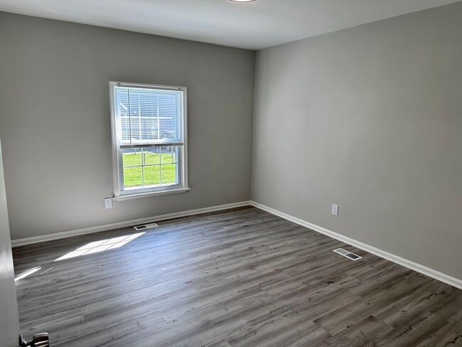Photo - 4720 Hoyle Dr Unit 4720 Hoyle Drive B
