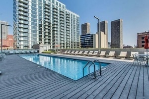 Building Photo - 659 W Randolph St Unit 911