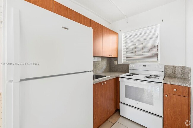 Building Photo - 5730 NW 38th St Unit 4 Rental