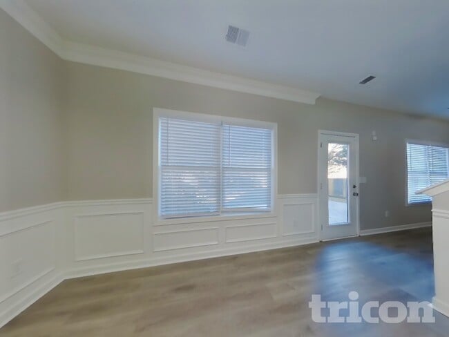 Photo - 107 Mercer Ln