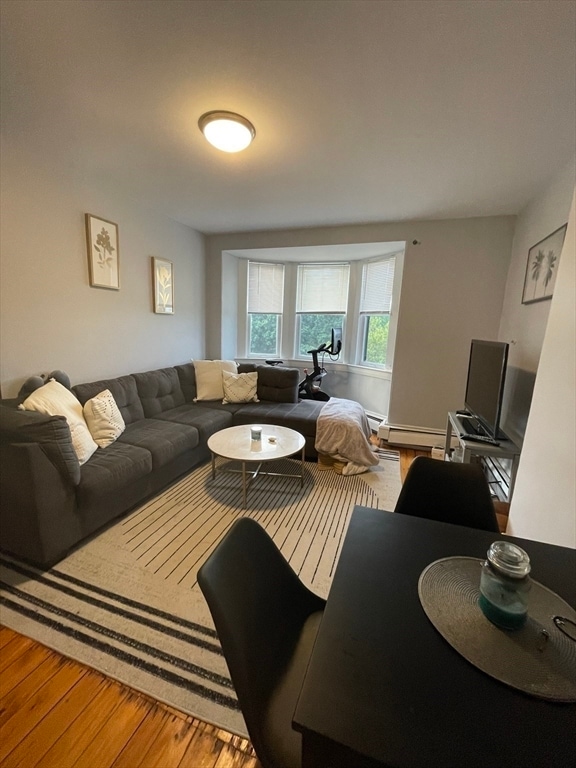 Photo - 813 E Broadway Unit #3