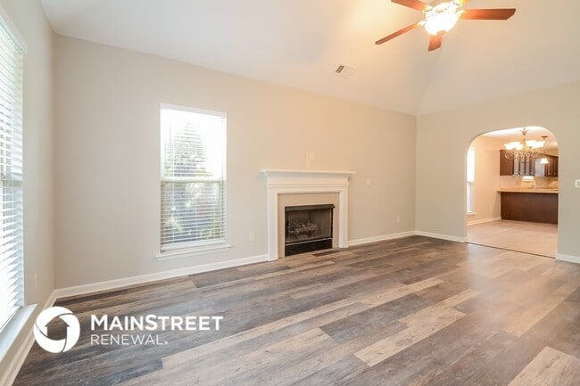 Photo - 568 Fox Run Cir