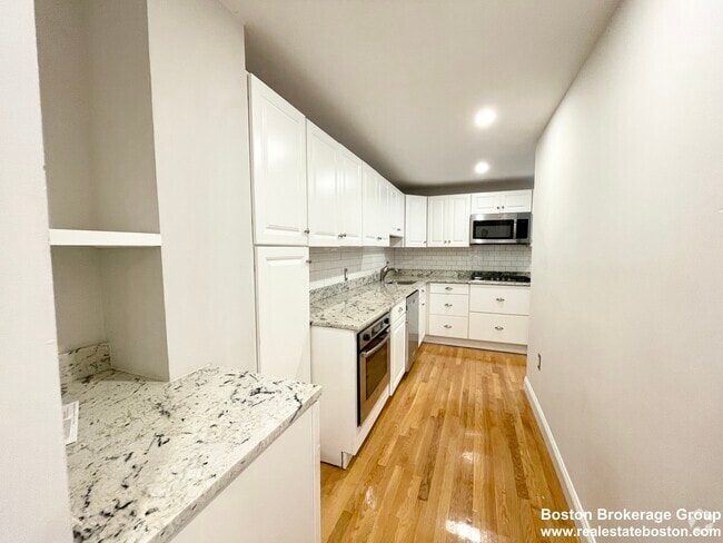 Building Photo - 135 P St Unit 1 Rental