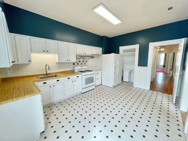 Wonderful Light and Bright Top Floor 2BR/1... - Wonderful Light and Bright Top Floor 2BR/1... Apartment