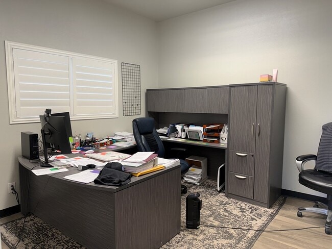 Photo - 2107 W 83rd St