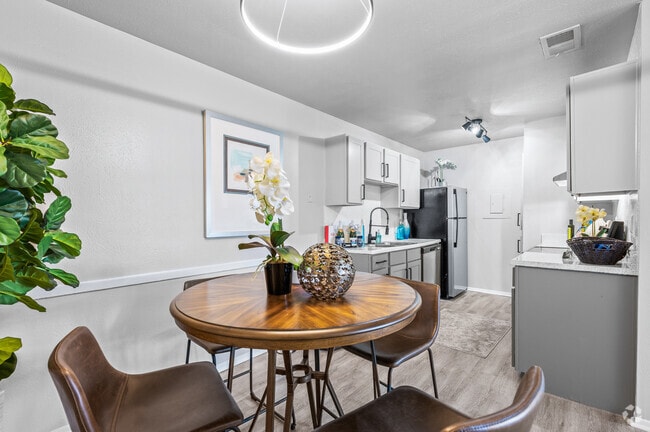 1BR, 1BA - 825SF A1R