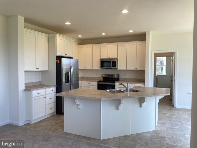 2444 W Palladio Pl
