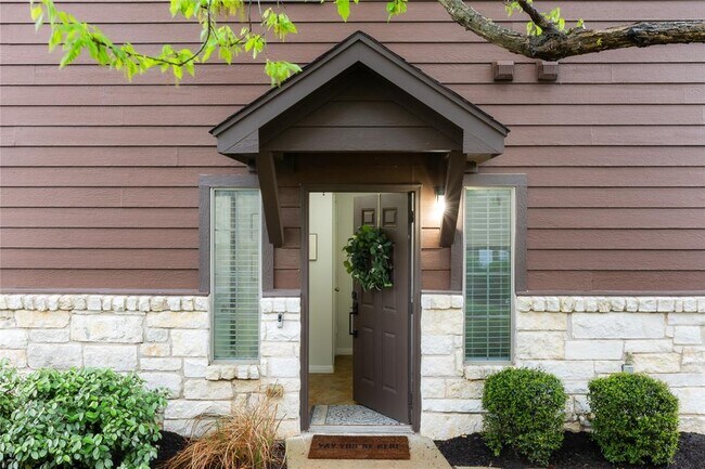 Photo - 11237 Lost Maples Trail