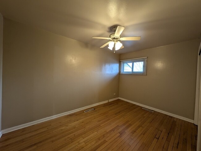 Photo - 4230 Lindley St