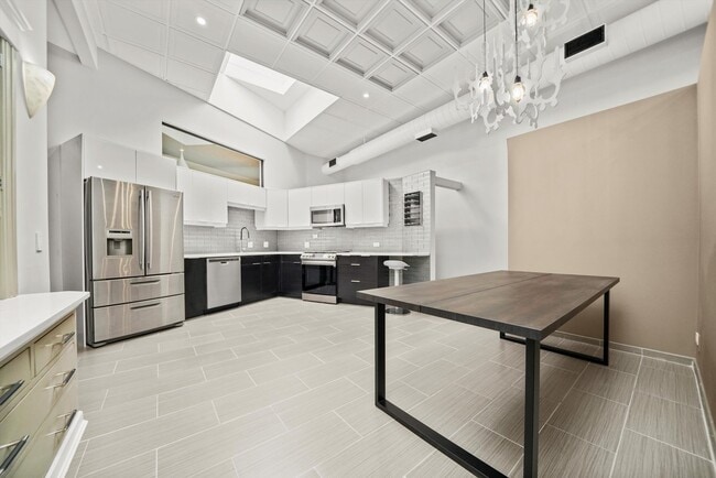 Photo - 300 N Ogden Ave Unit 202