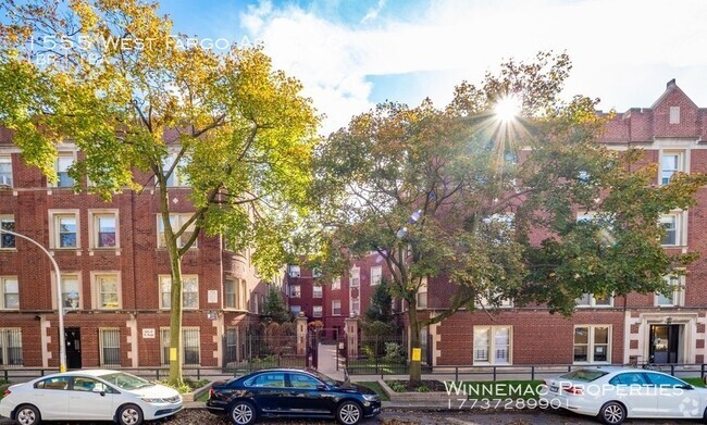 Building Photo - 1555 W Fargo Ave Unit 2Q Rental