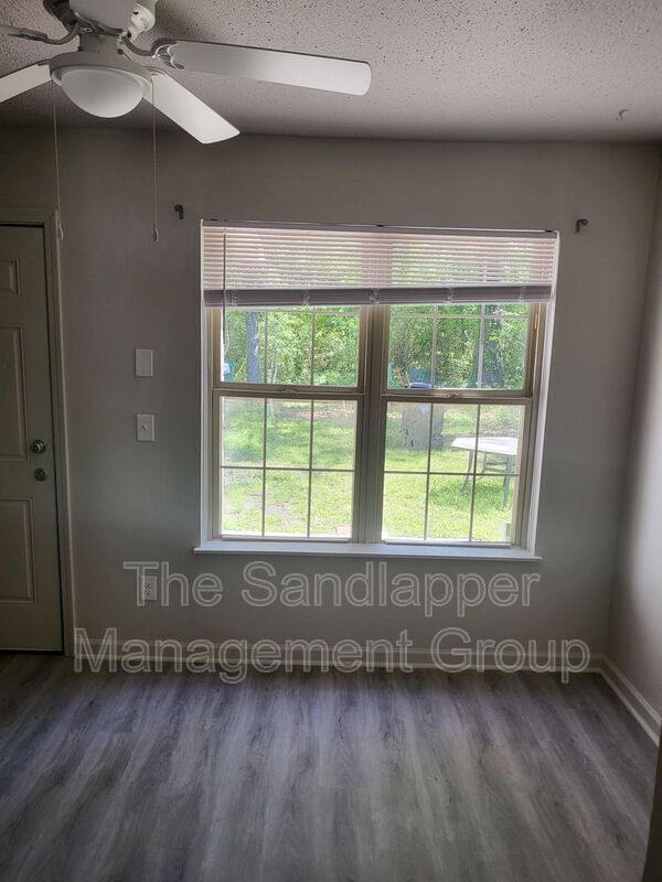 Photo - 126 Langley Dr