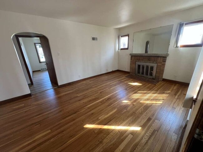 Photo - 5050 N 57th St