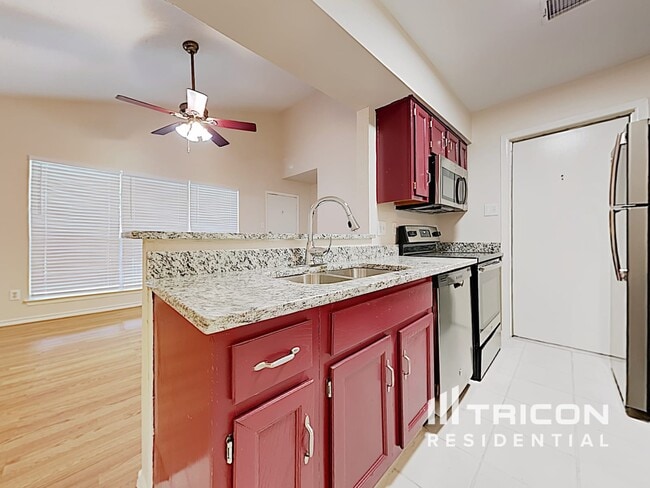 Photo - 5907 Misty Meadow St