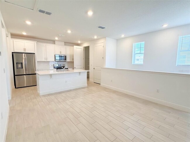 Photo - 10581 Marconi Ave