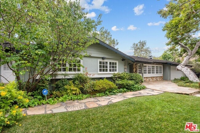 Building Photo - 30604 Sicomoro Dr Rental