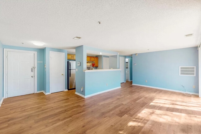 Photo - Room in Condo on Arlyn Cir