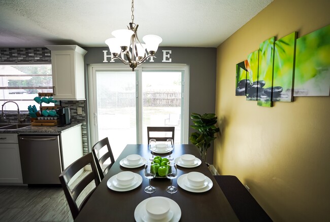 Photo - 8412 Westridge Dr